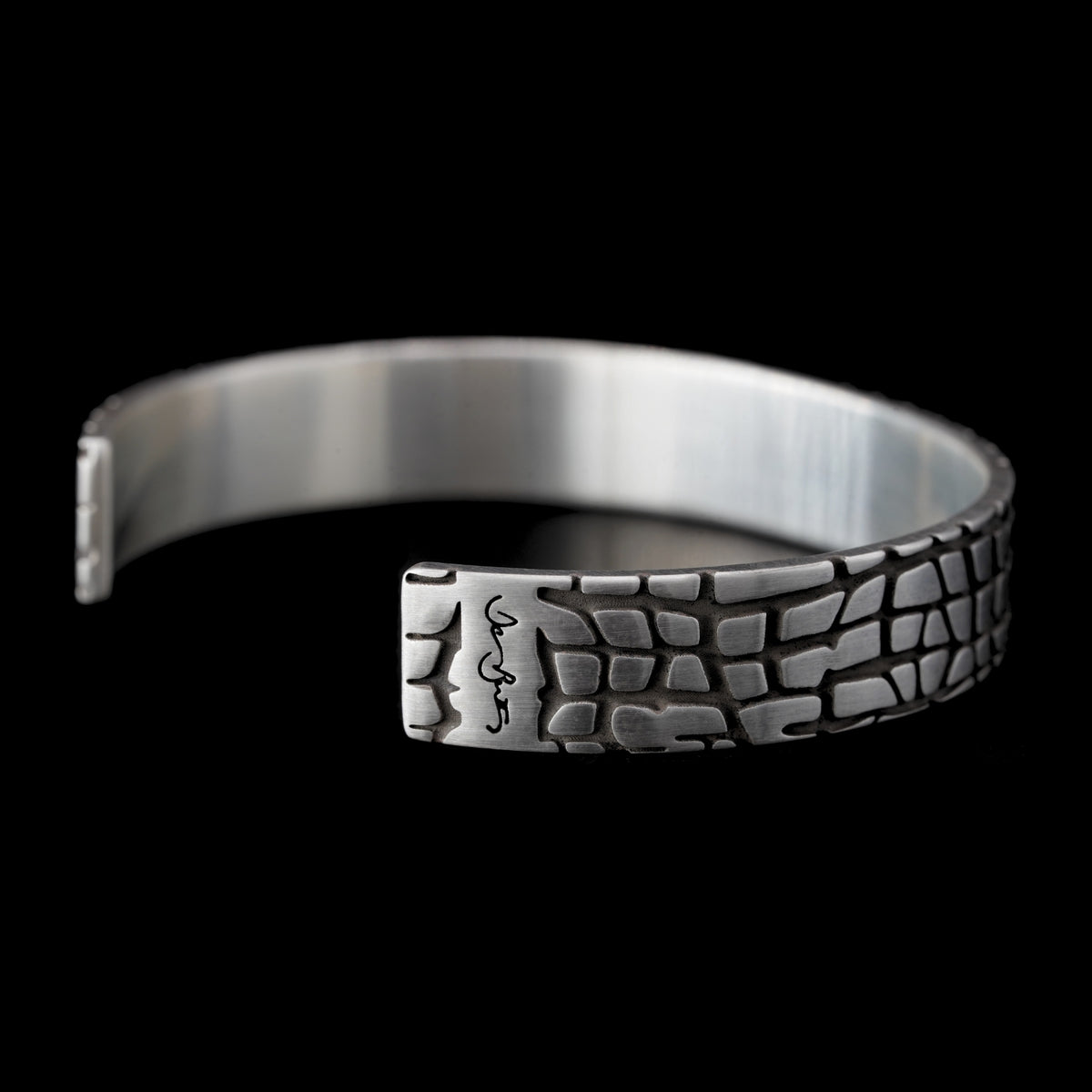 Carbon Cuff